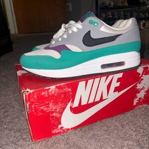 Nike Air Max Sneakers in Teal and Gray
